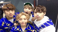 A.cian - We are A.cian 에이션에게 '눈이 가요'