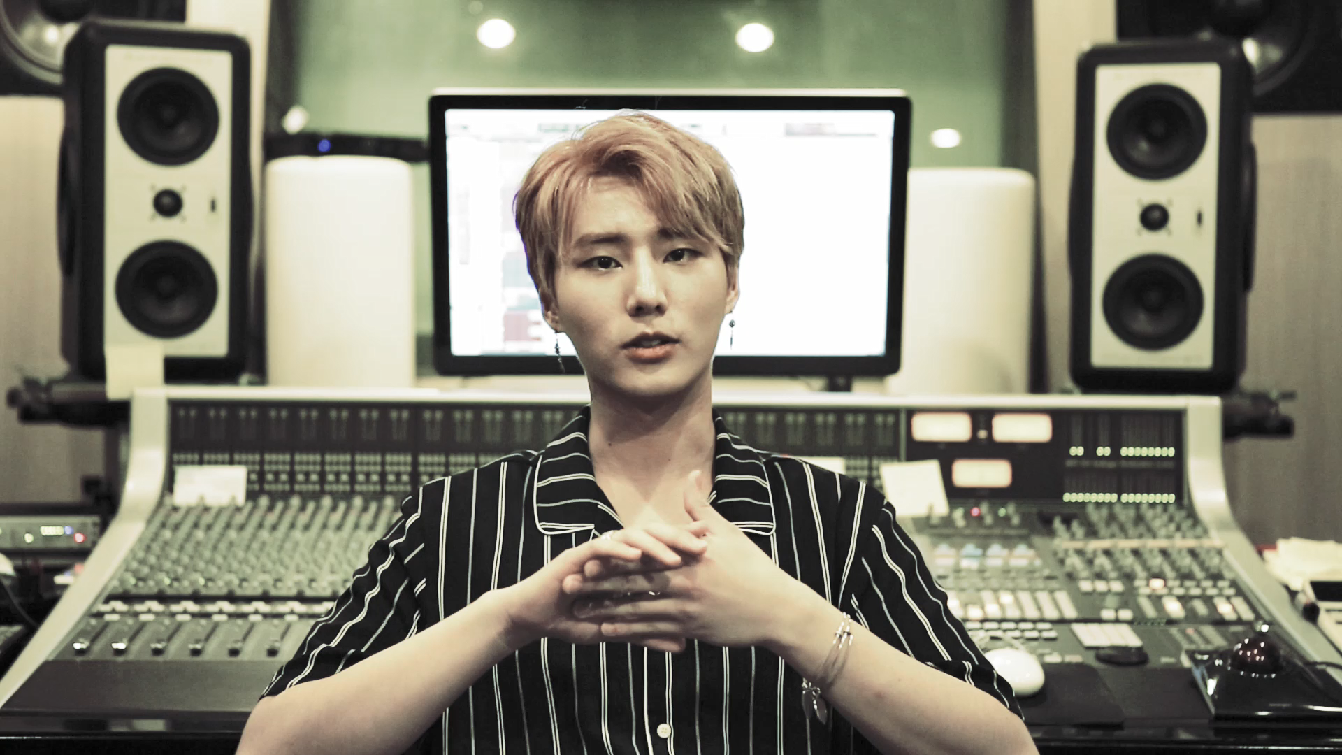 thumbnail [WriteUpDAY6] Young K "Be Lazy" 작업 비하인드