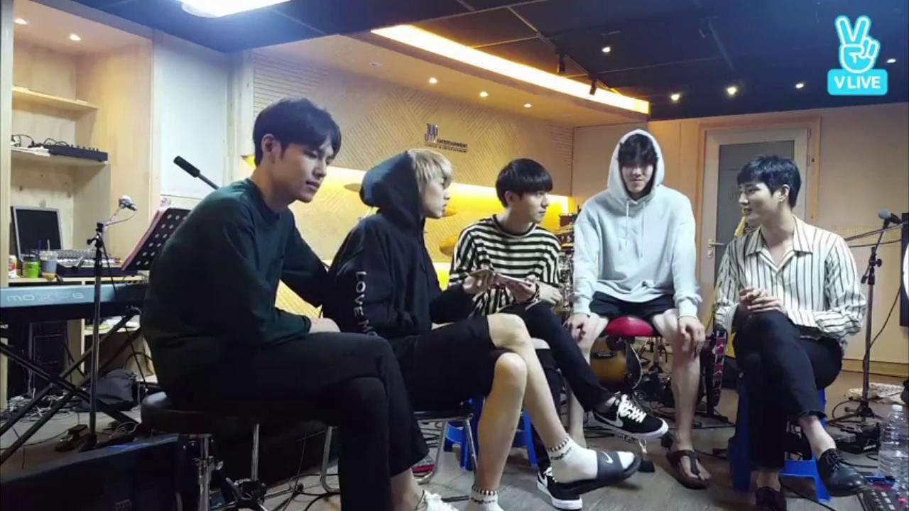 thumbnail DAY6는 합주 연습 중 EP.8🎤