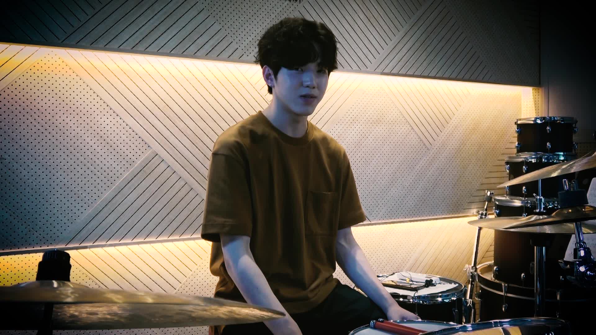 thumbnail [WriteUpDAY6] 도운 "남겨둘게" 작업 비하인드