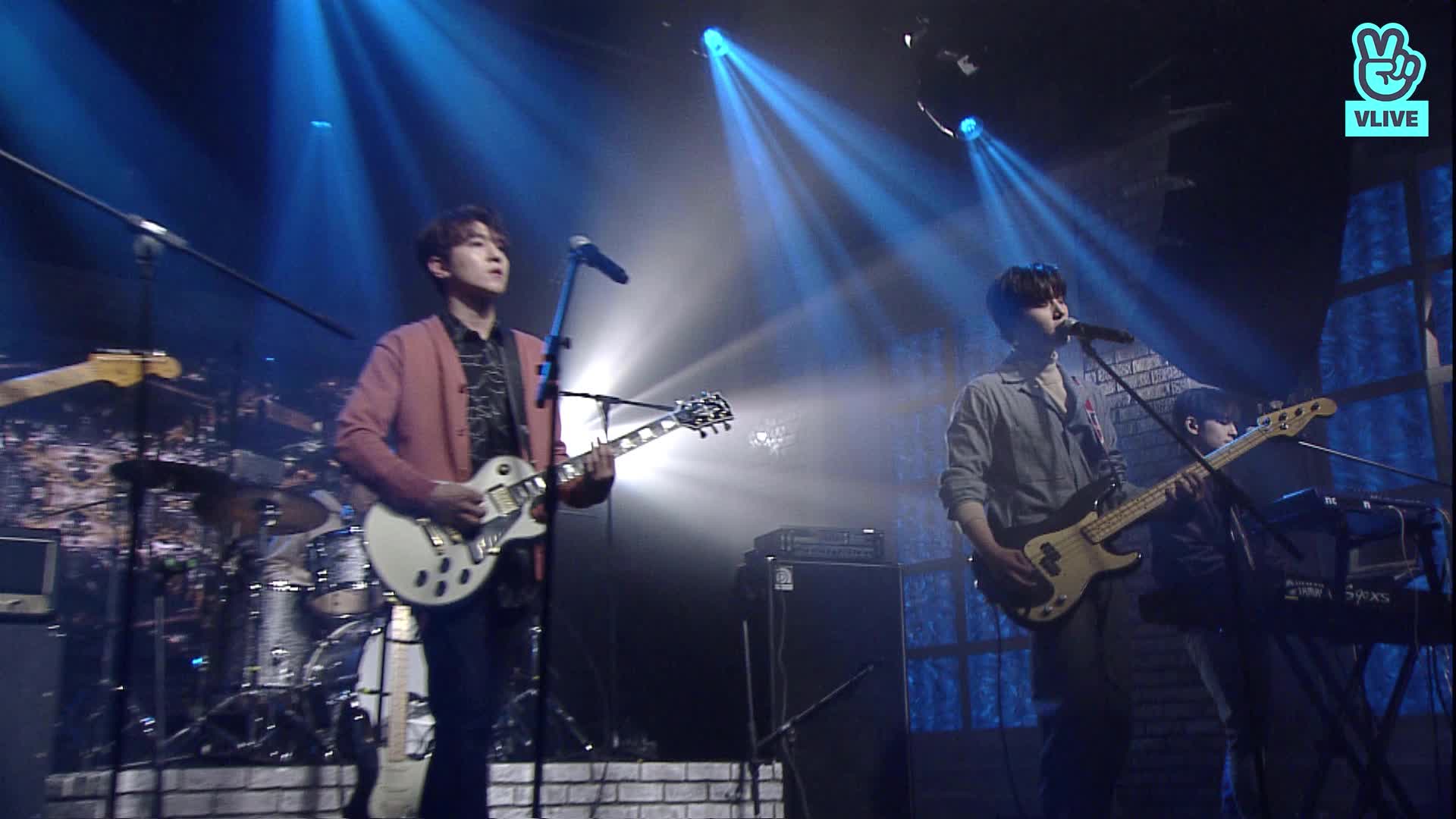 thumbnail 반드시웃는다 - <Every DAY6 December>