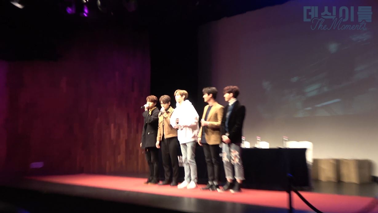 thumbnail DAY6 팬사인회 하는 날 : 데식이들 The Moments