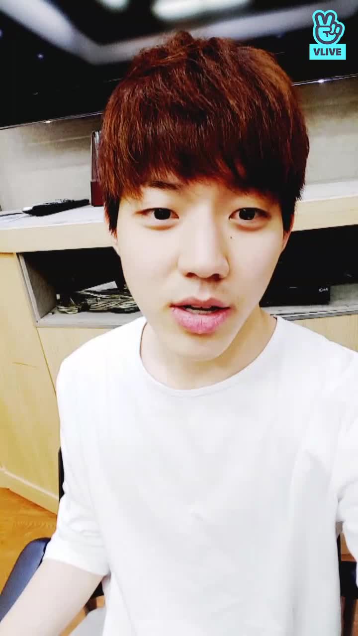 thumbnail 도운의 "금요일" 6분 라이브