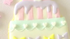 Base cookie looks like this It is a three-tiered cake