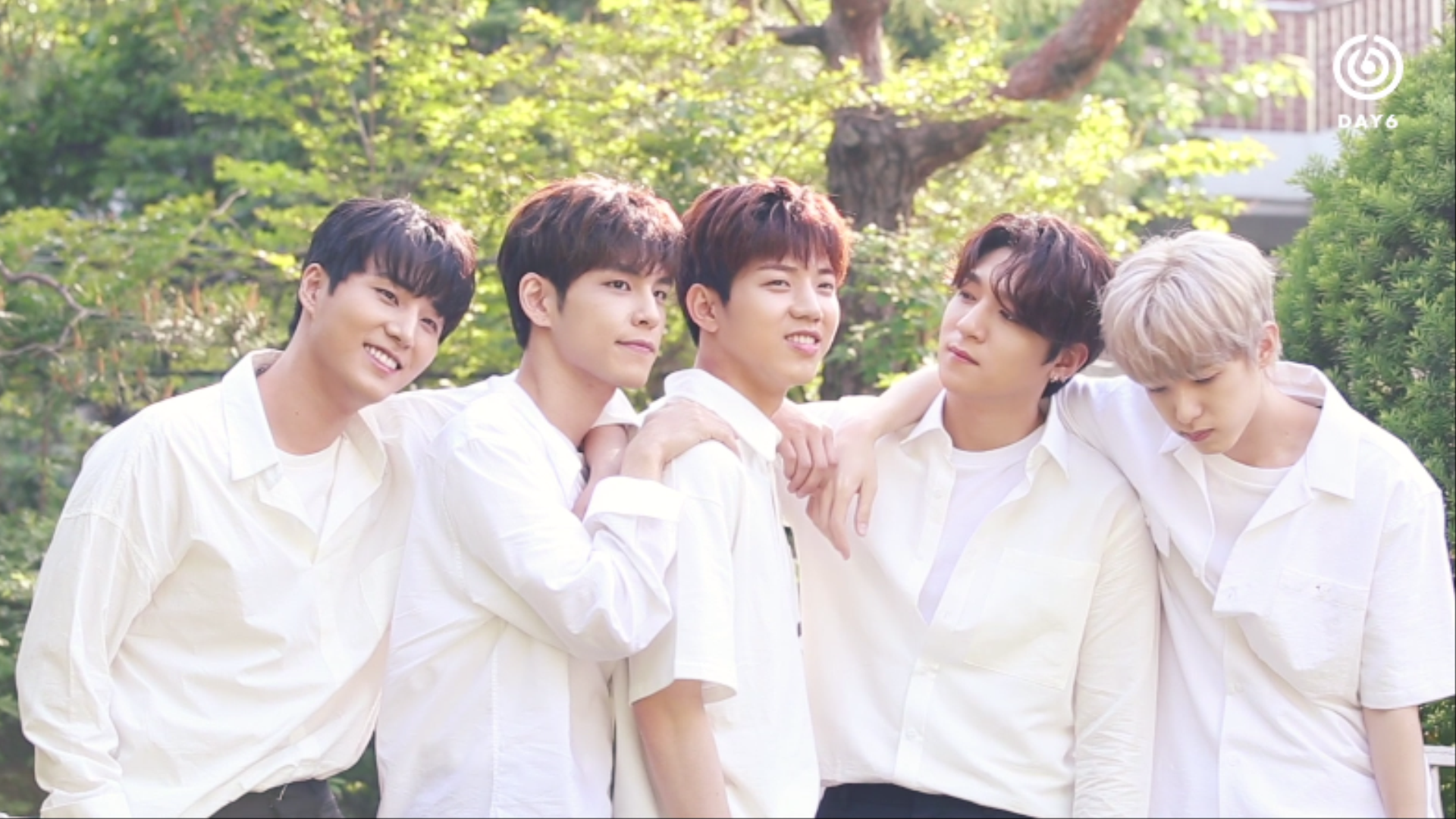 thumbnail DAY6 1ST WORLD TOUR 'Youth' MD Making BEHIND