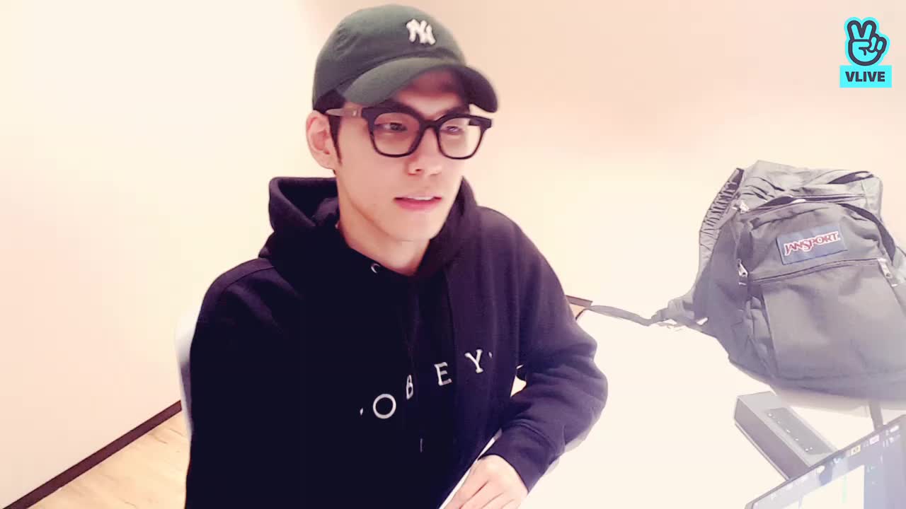 thumbnail 원필이의 필레이리스트🎧