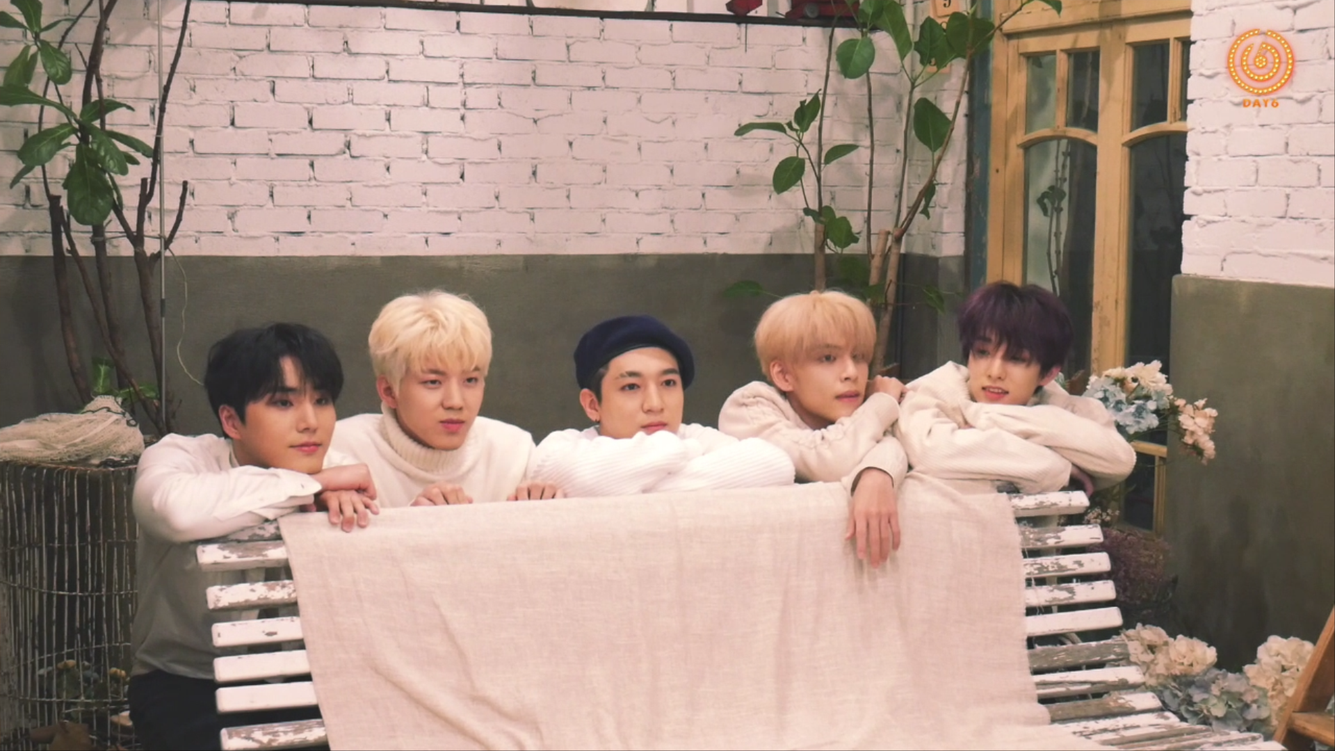 thumbnail DAY6 Christmas Special Concert 'The Present' MD Making BEHIND