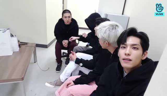 thumbnail 마이데이 저희 선물 어땠어요?🎁