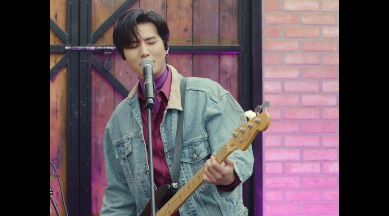 thumbnail DAY6(데이식스) "행복했던 날들이었다" Live Video (Young K Solo Ver.)