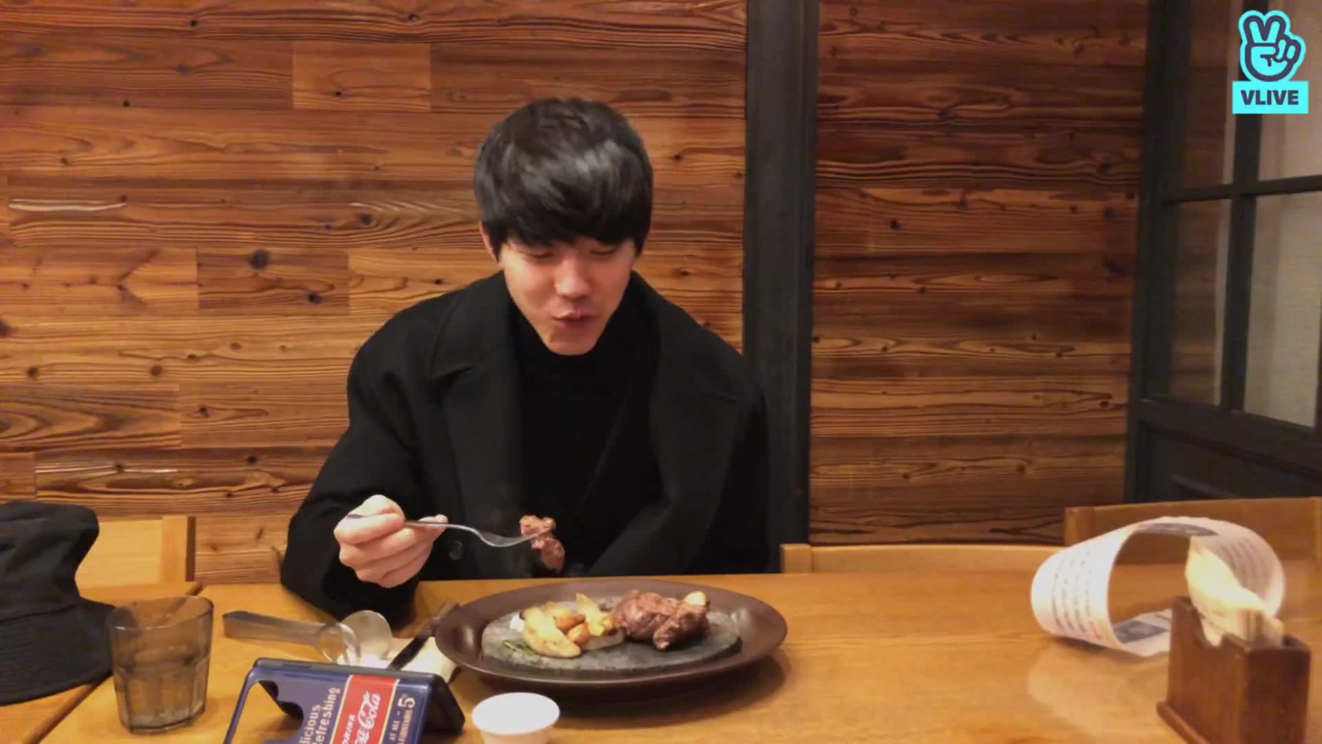 thumbnail Eating alone as I promised!🐶