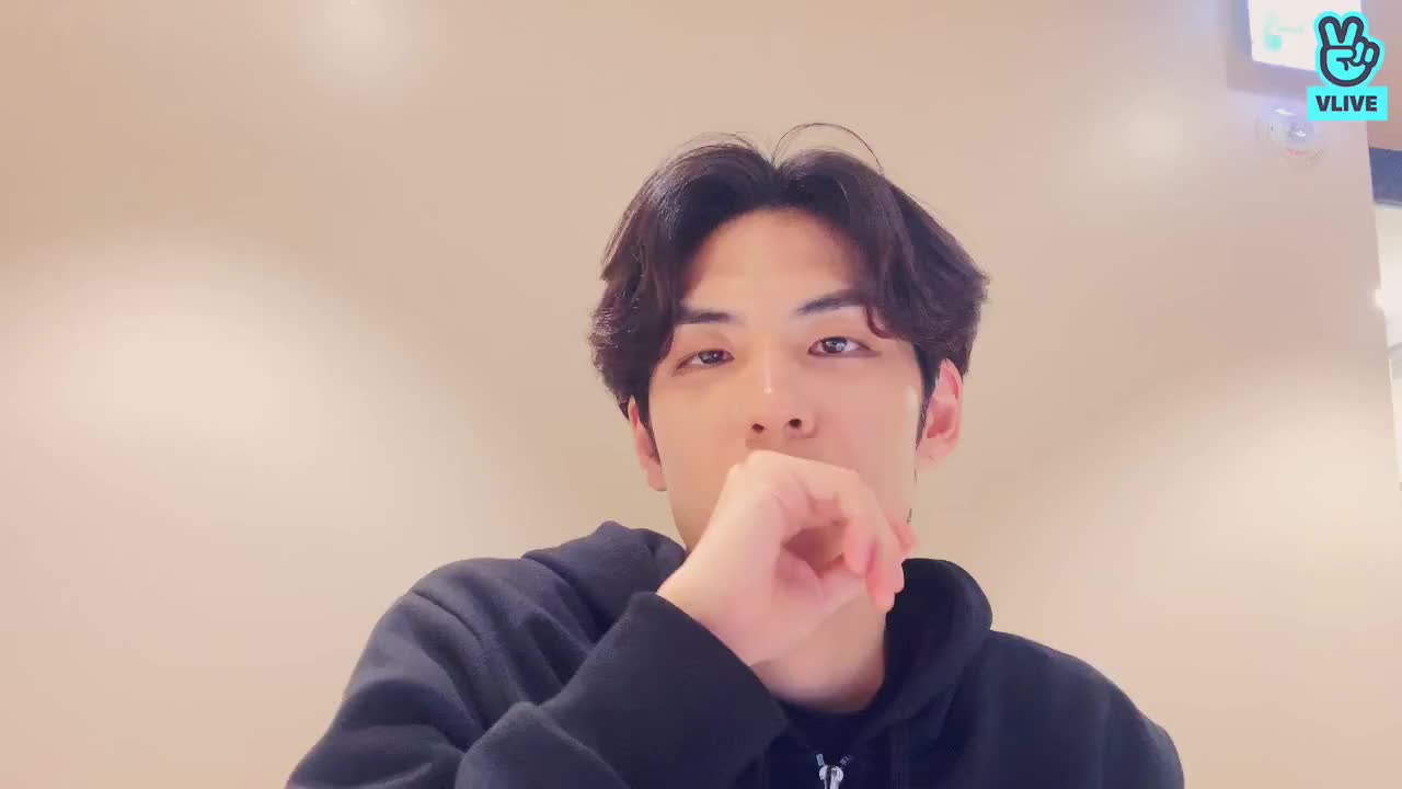 thumbnail 원필이의 심야의 필레이리스트🎧